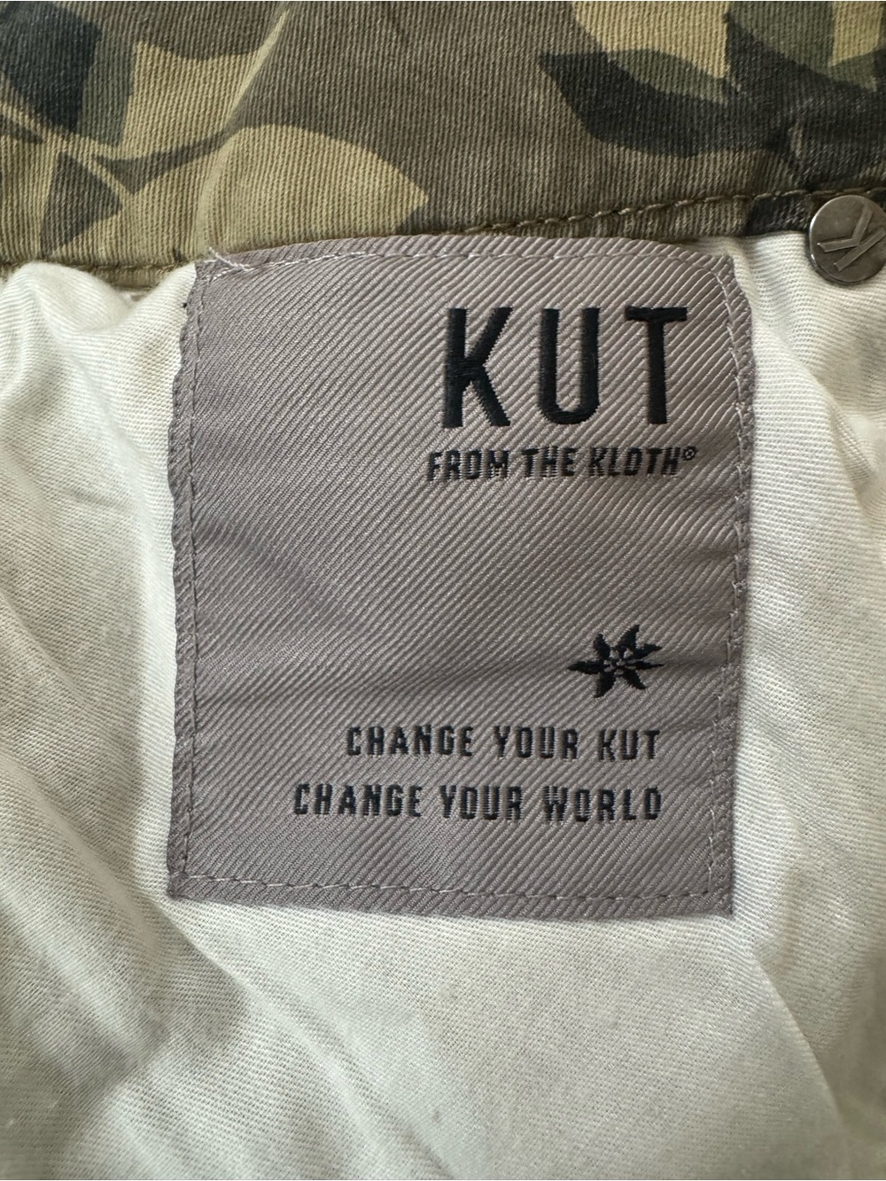 KUT Jodi High Rise Wide Straight Leg - Picture 4 of 6